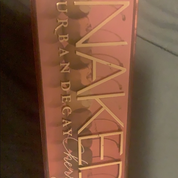 naked cherry pallet - Picture 1 of 2